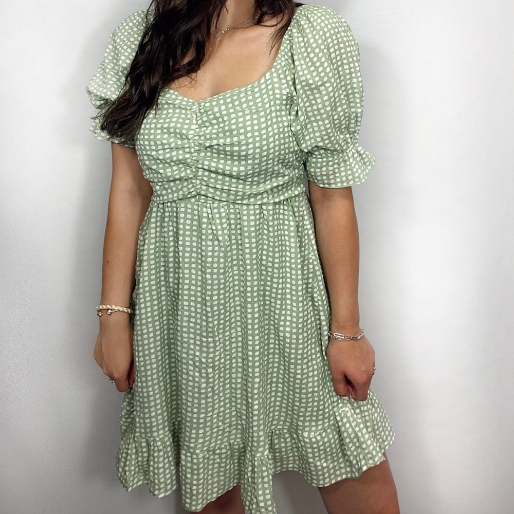 Women’s dress